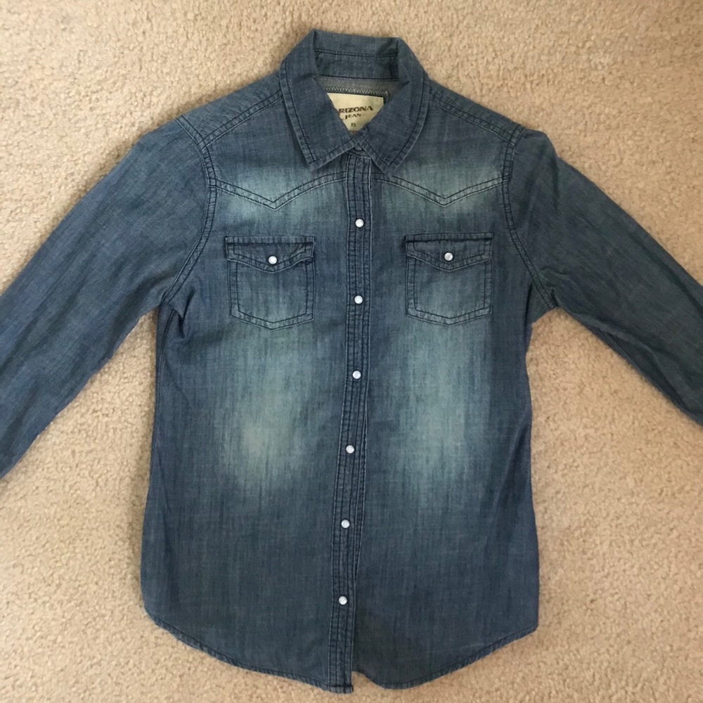 Arizona Button Up - Picture 2 of 3